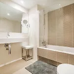 Luxury In דירה *