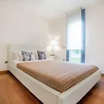Luxury In סיטגס